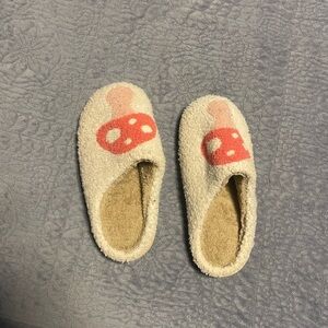 Cozy Cream Mushroom Woman’s Slippers
